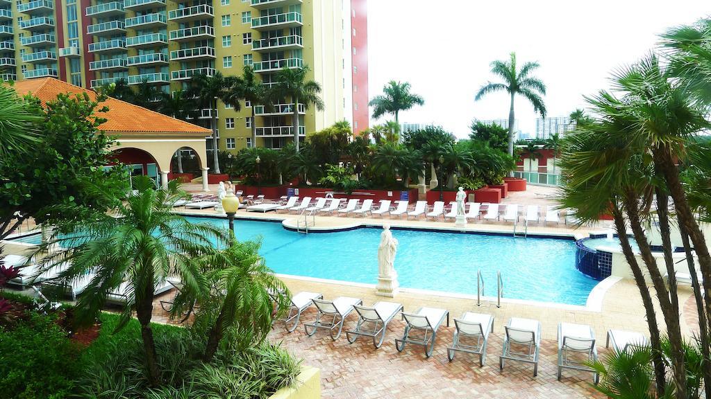 Miami Waterfront Apartments 阳光岛滩 外观 照片