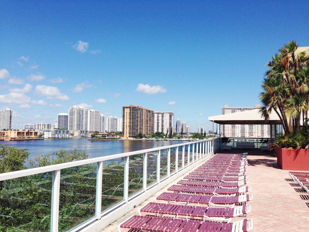 Miami Waterfront Apartments 阳光岛滩 外观 照片