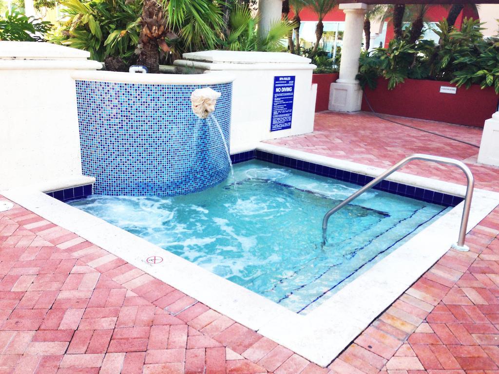 Miami Waterfront Apartments 阳光岛滩 外观 照片