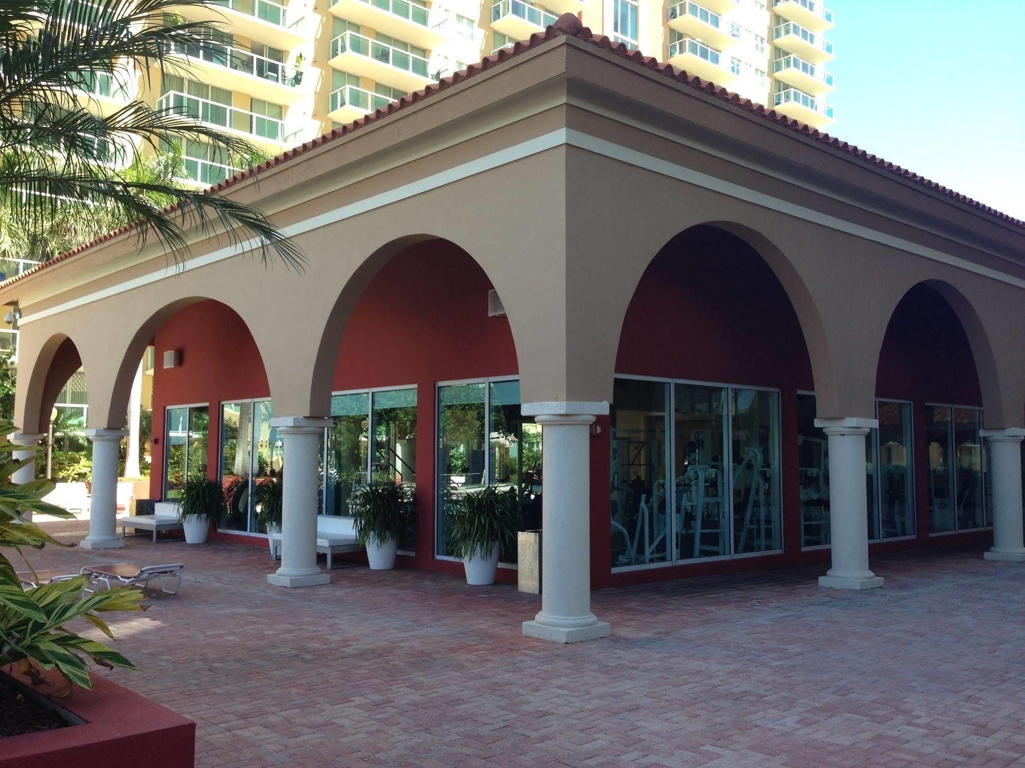 Miami Waterfront Apartments 阳光岛滩 外观 照片
