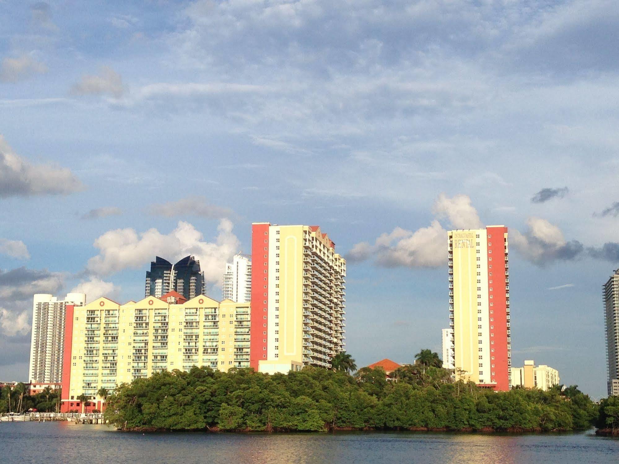 Miami Waterfront Apartments 阳光岛滩 外观 照片